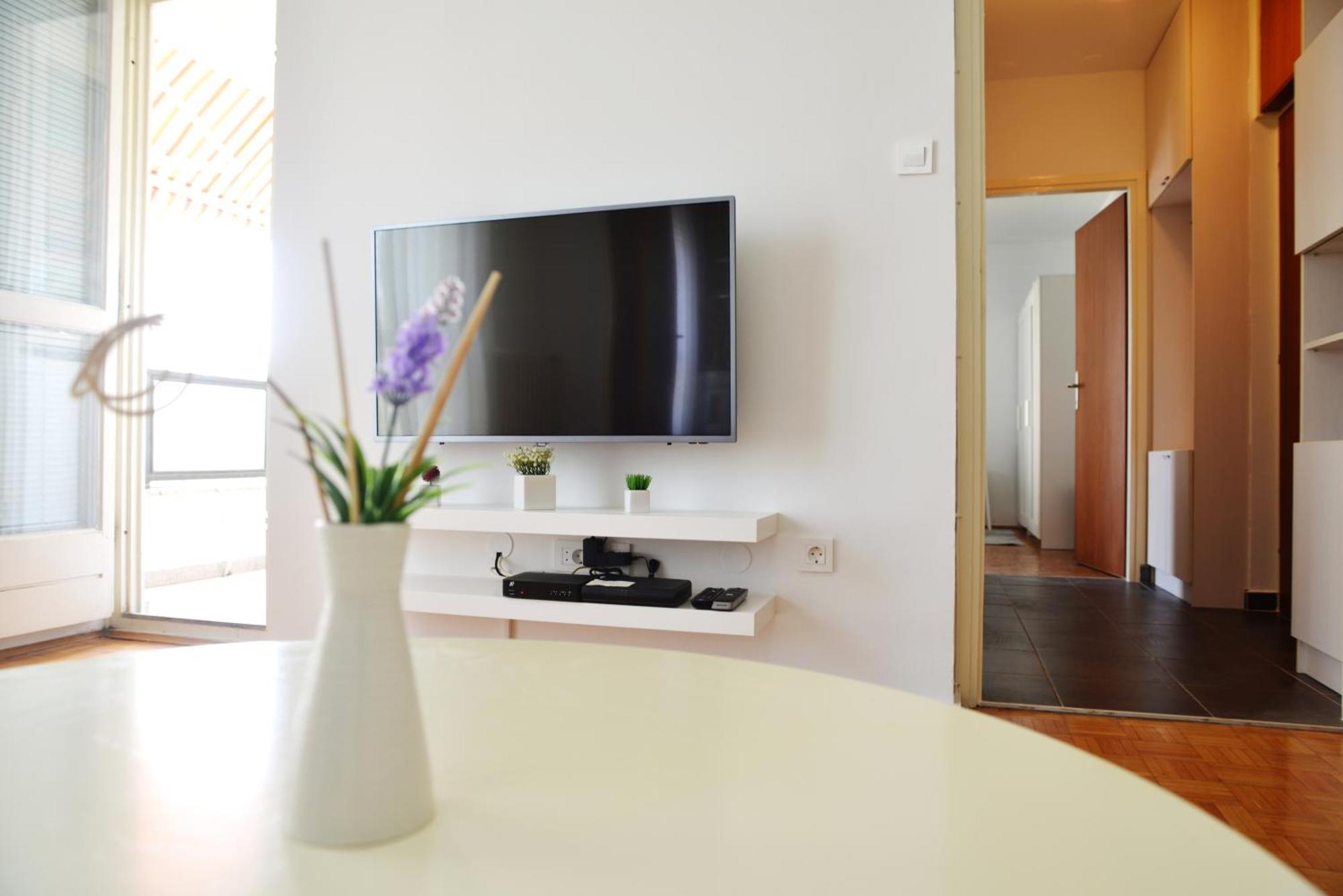 Ema Old Town Apartment *